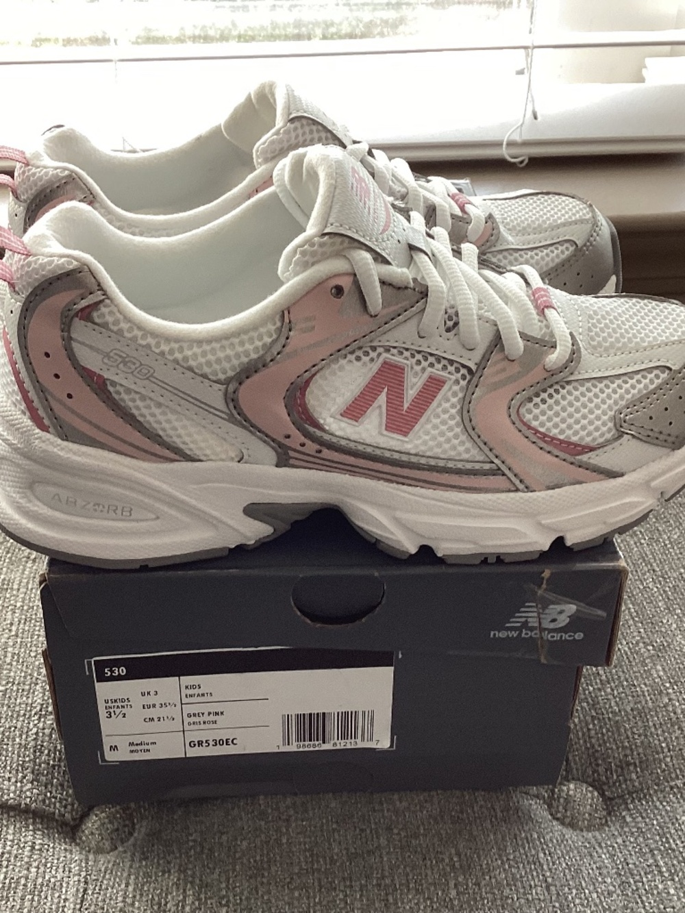 New Balance Big Girls 530 Casual Sneakers, size 3.5